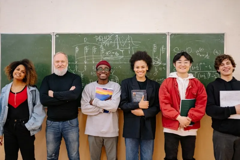 Quem pode participar do programa Educa Mais Brasil? Veja 7 requisitos!